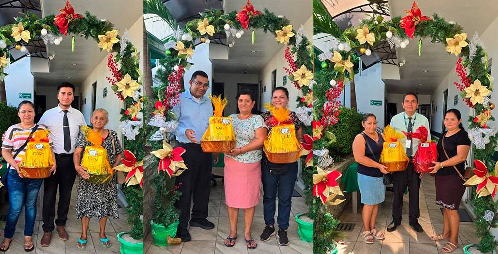 Entrega de canastas navideñas a clientes de Crédito Popular.